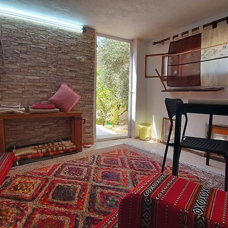 Our Villa'S Private Apartments - Hq Budget Stay - Wonderful Horizon View Of Jerash 杰拉什 外观 照片