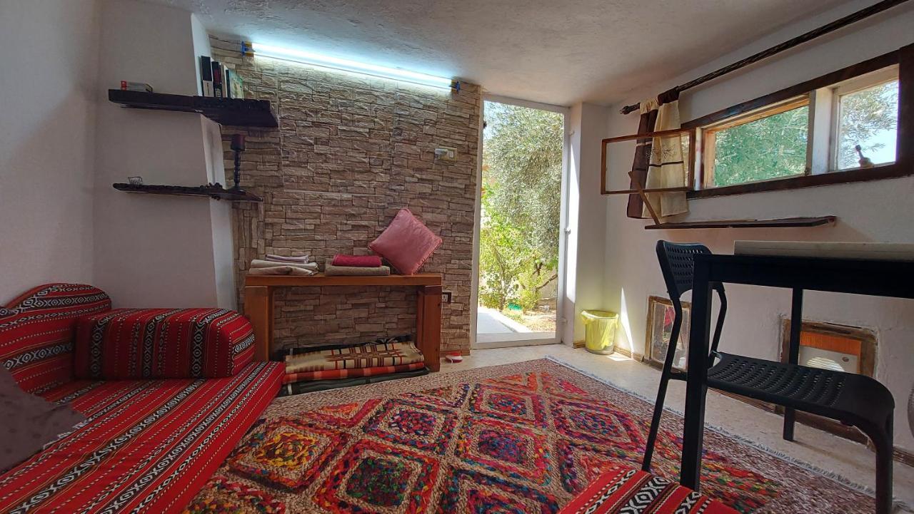Our Villa'S Private Apartments - Hq Budget Stay - Wonderful Horizon View Of Jerash 杰拉什 外观 照片