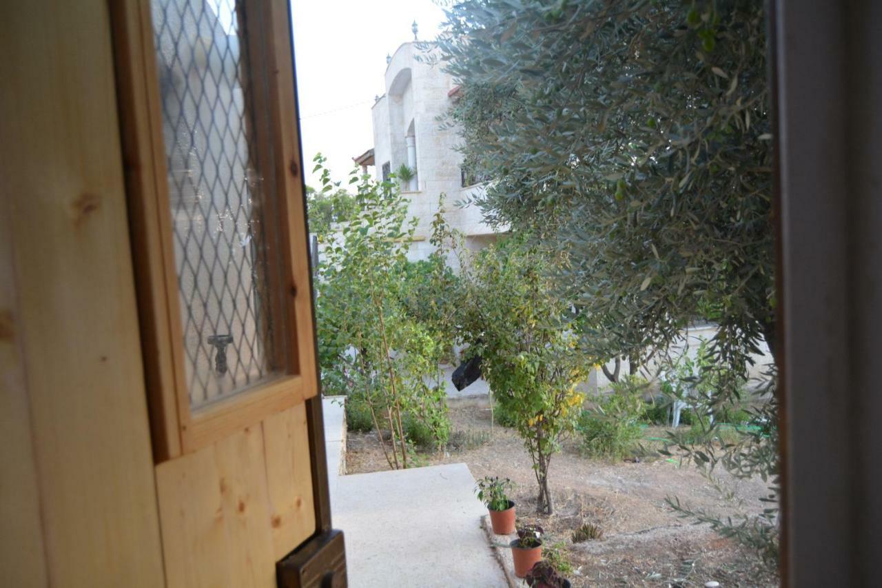 Our Villa'S Private Apartments - Hq Budget Stay - Wonderful Horizon View Of Jerash 杰拉什 外观 照片